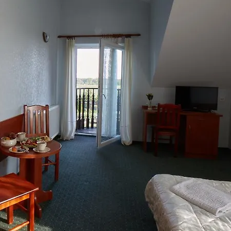 Dworek Tucholski Bed & Breakfast Zblewo
